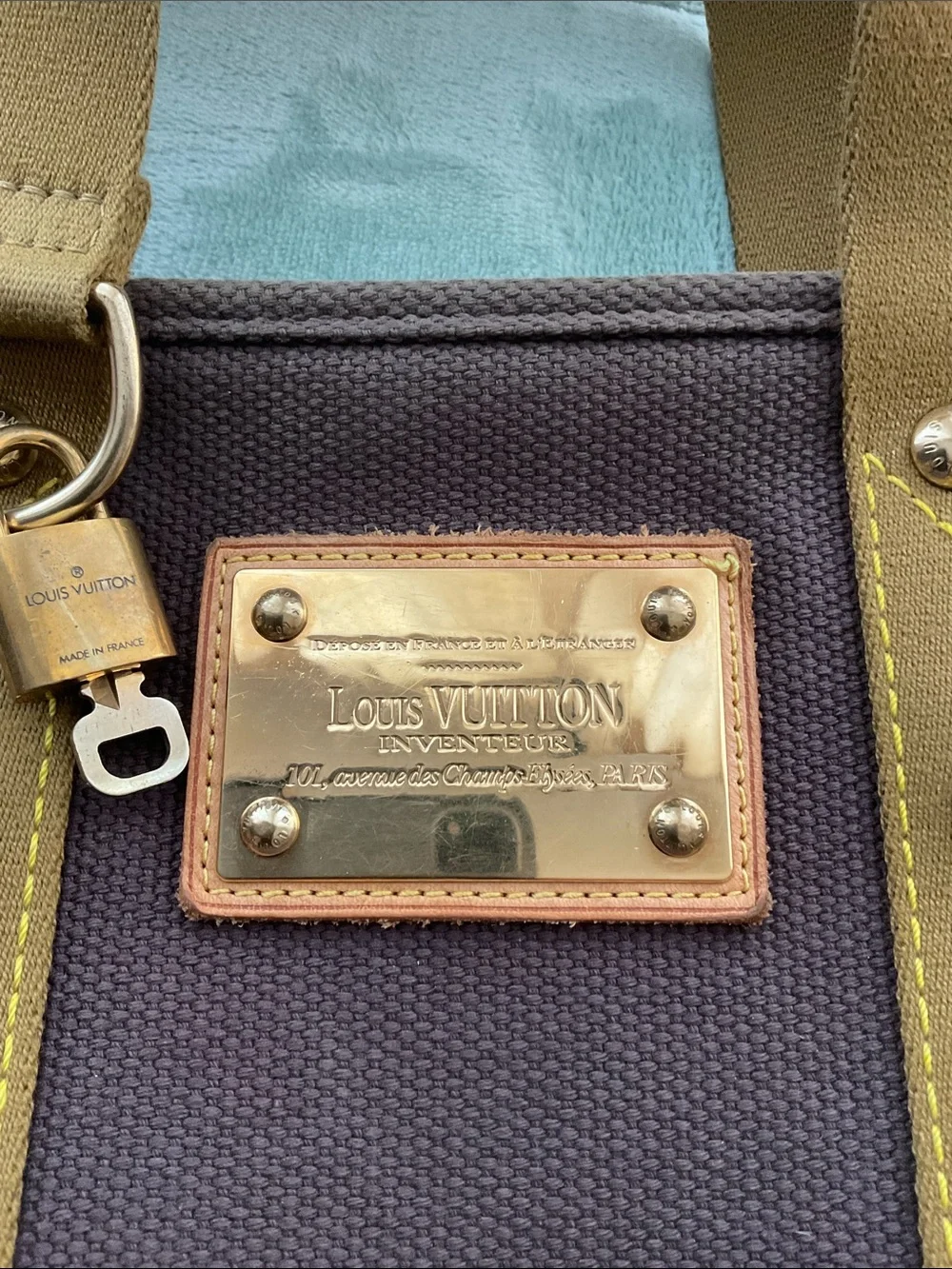 LV hand bag 8X10 excellent condition